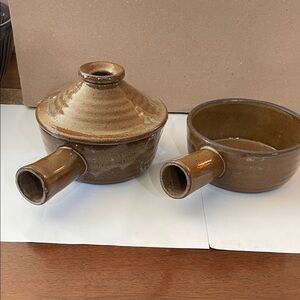 Stoneware Wave Microwave Cooker Set 2 Pots And 1 Lid  Great Condition